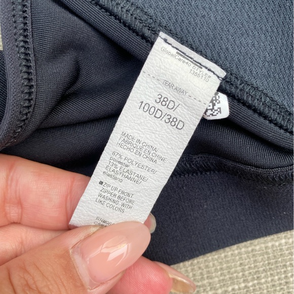 Under Armour Compression Bra 38D - Picture 3 of 4